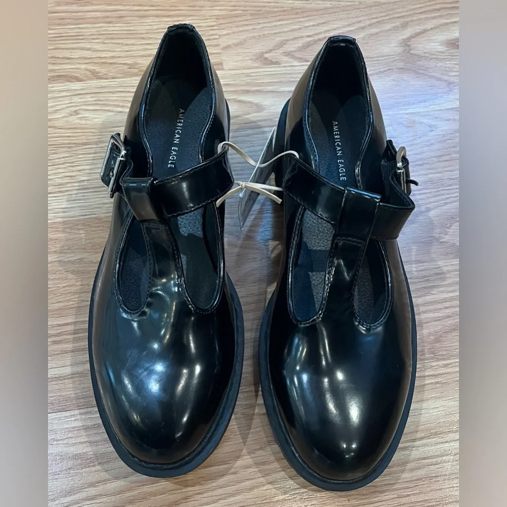 AE T-Strap Mary Jane Shoes , size 7 - Picture 2 of 6
